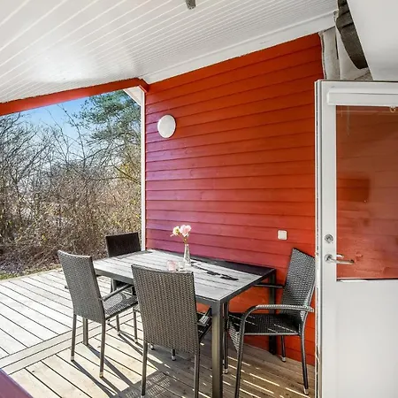 Gorgeous Home In Nexo With Wifi *