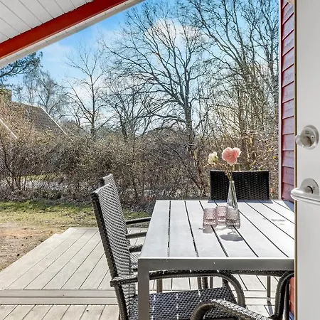 Gorgeous Home In Nexo With Wifi *